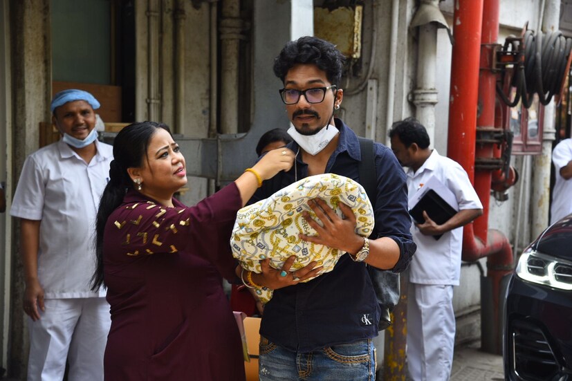 *সোশ্যাল মিডিয়ায় ভারতীর প্রশংসা করছেন অনেকেই। কারণ তিনি ডেলিভারির শেষ দিন পর্যন্ত কাজ করছিলেন। শেষ দিন পর্যন্ত শুটিংয়ে ব্যস্ত ছিলেন। ছবিঃ ভাইরাল ভায়ানি। 