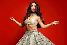 নায়ক-নায়িকা বাছাই করতে করতে নিজেই নায়িকা, ভূমির লাস্যময়ী ছবিতে নেটদুনিয়ায় আগুন