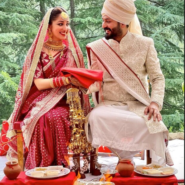 ২০২১=এই সাতপাআকে বাঁধা পড়েন অভিনেত্রী ইয়ামি গৌতম ও পরিচালক আদিত্য ধর