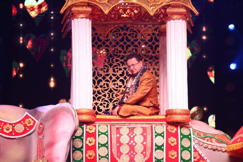 ব্যক্তিগত জীবনে দীর্ঘ কঠিন সময় পাড়ি দিয়েছেন ভরত ৷ প্রথম স্ত্রী অভিনেত্রী অনুশ্রীর সঙ্গে বিচ্ছেদের পর তিনি মুম্বই চলে যান ৷