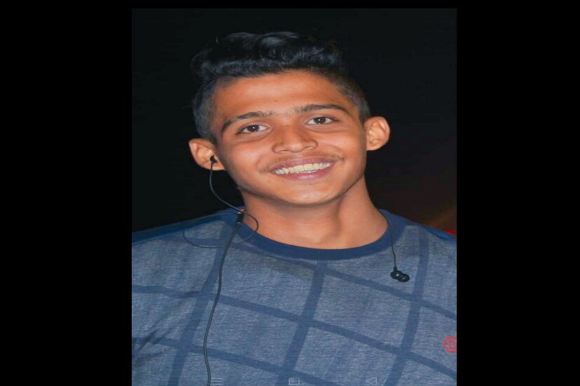 বারবার হাসপাতাল থেকে বলা হয়েছিল ক‍্যালিফোর্নিয়ায় নিয়ে গিয়ে চিকিৎসার জন্য। কিন্তু অর্থের অভাবে গত ২০ এপ্রিলে মৃত্যু হয় অমর্ত্যের। মৃত প্যারাসুইমারের বাবা একটি বেসরকারি সংস্থায় কাজ করে।