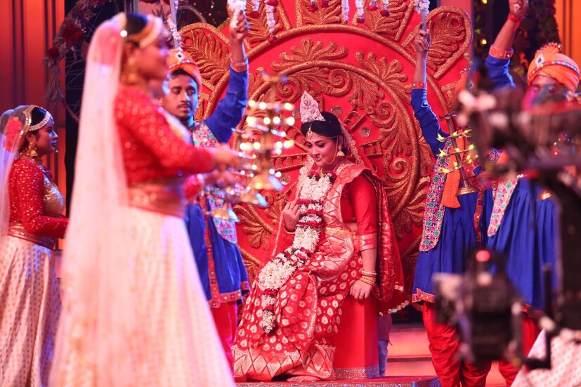 ২০১৫ সালের ৯ জুলাই বাগদান বা আশীর্বাদ হয়েছিল ভরত-জয়শ্রীর ৷ এর দু’মাস পর আইনি বিয়ে, তারও এক মাস পর আনুষ্ঠানিক বিয়ে ৷