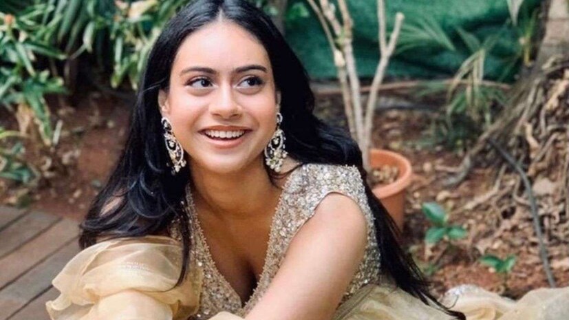 জাহ্নবী, সানয়া কাপুরদের সঙ্গে র‍্যাম্পে হেঁটে মন জয় করেছেন নাইসাও। এই মেয়ের মধ্যে মা কাজল ও বাবা অজয়ের ছাপ রয়েছে। photo source Instagram 
