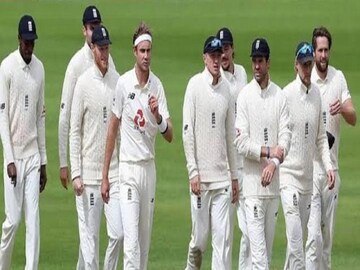 টেস্ট ক্রিকেটে ঘুরে দাড়াতে মরিয়া ইংল্যান্ড