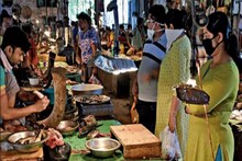 ভেটকি ৬০০, ইলিশ ১৮০০! আগুন মাছের বাজার, জামাই ষষ্ঠীর ছুঁতোয় দামি আম-লিচুও