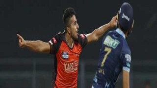 পাঁচটি উইকেট নিয়েও
সানরাইজার্সকে জেতাতে পারলেন না উমরান পাঁচটি উইকেট নিয়েও
সানরাইজার্সকে জেতাতে পারলেন না উমরান