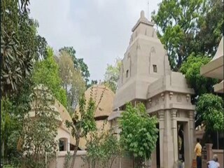 আগের মতোই কামারপুকুর মঠে ঢুকতে পারবেন ভক্তরা৷ 