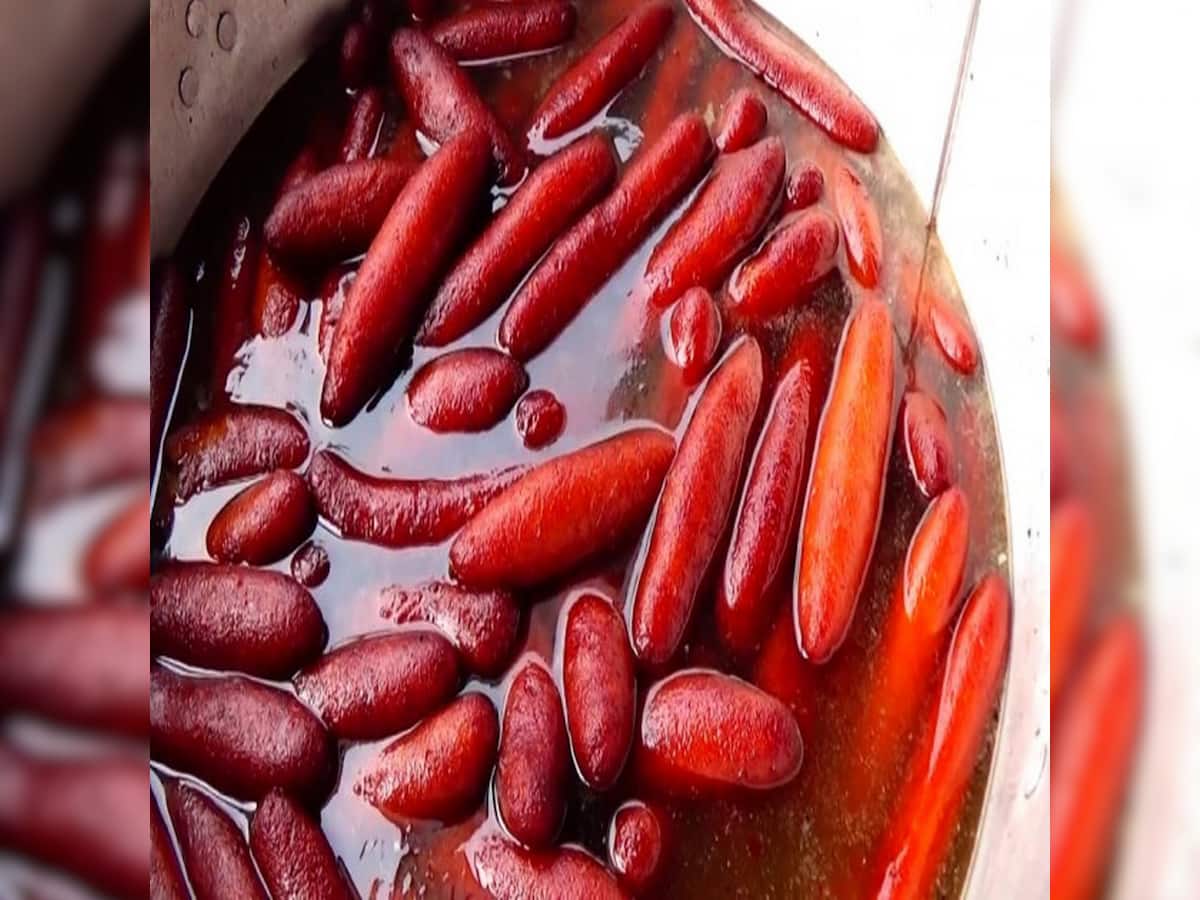 Qiz dostining kokraklarini silaydi Nina porno