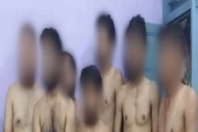 থানায় নিম্নাঙ্গে অন্তর্বাস পরিহিত 'সাংবাদিক'দের ছবি ভাইরাল! কী সাফাই পুলিশের? থানায় নিম্নাঙ্গে অন্তর্বাস পরিহিত 'সাংবাদিক'দের ছবি ভাইরাল! কী সাফাই পুলিশের?