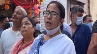 কালীঘাটে মমতা