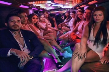 প্রেমে প্রেমে কাটবে জীবনে এই ভেবেই ৯ মহিলাকে এক সঙ্গে বিয়ে! একজনের ডিভোর্স!