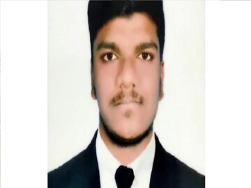 হায়দরাবাদের মহম্মদ সাদাত খান। 
