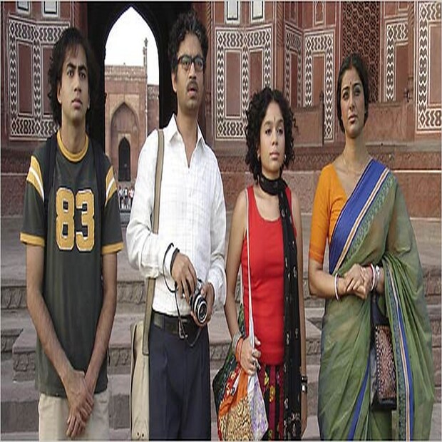 দ্য নেমসেক মীরা নায়ার পরিচালিত এই সিনেমাটি ঝুম্পা লাহিড়ীর লেখা একই নামের উপন্যাসের একটি রূপান্তর। সিনেমাটিতে বাবা-ছেলের সম্পর্ক এবং তাদের মধ্যকার জটিলতাকেই তুলে ধরা হয়েছে। মৃত্যুর পরে বাবার জীবনকে উপলব্ধি করে পুত্র।