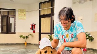 নিজের পোষ্য টোকিওর সঙ্গে নীরজ নিজের পোষ্য টোকিওর সঙ্গে নীরজ