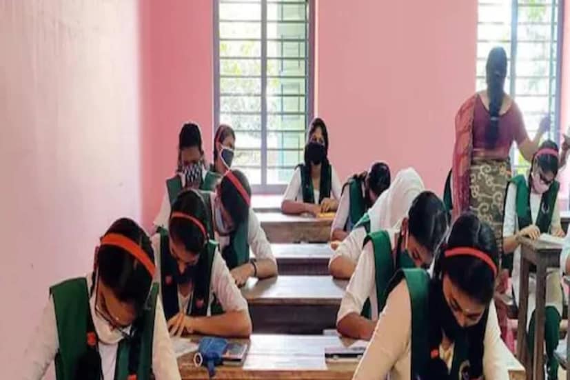 L হল ইংরেজি বর্ণমালার ১২ তম বর্ণ৷ E হল ৫ নম্বর, T ২০ নম্বর এবং R আছে ১৮ নম্বর স্থানক্রমে৷ তাহলে L+E+T+T+E+R= ১২+ ৫+ ২০+ ২০+ ৫ +১৮= ৮০৷