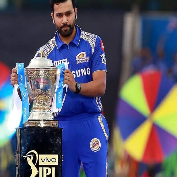 মুম্বই ইন্ডিয়ান্সকে এখনও পর্যন্ত ১৩৭টি ম্যাচে নেতৃত্ব দিয়েছেন রোহিত শর্মা। জয় পেয়েছেন ৭৫টি ম্যাচে। হেরেছেন ৫৮টি ম্যাচে। টাই হয়েছে ৪টি ম্যাচ। উল্লেখ্য, চলতি আইপিএলে তাঁর নেতৃত্বে প্রথম আটটি ম্যাচেই হেরেছে মুম্বই