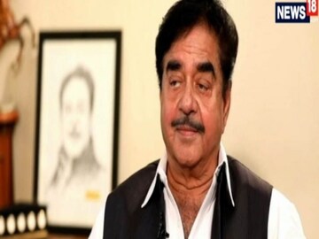আাসানসোলে এগিয়ে শত্রুঘ্ন৷ 