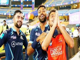 ম্যাচ শেষে এভাবেই ক্ষমা চেয়েছেন উমরান