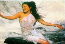 ঝর্নায় ভিজছে শরীর! 'রাম তেরি গঙ্গা মইলি'র মন্দাকিনি ২৬ বছর পর ফিরছেন পর্দায়