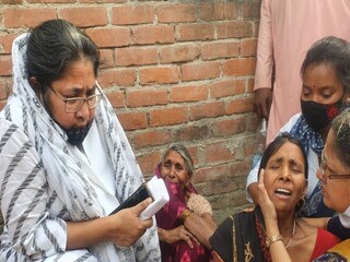 যোগীরাজ্যে তৃণমূলের সত্যসন্ধানী দল