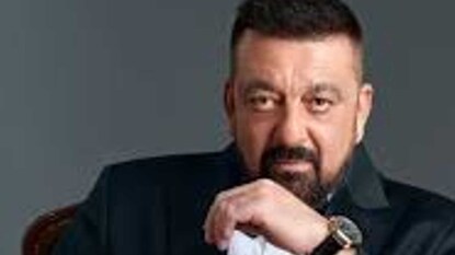 ক্যানসার হয়েছে শুনে ৩ ঘণ্টা কেঁদেছিলেন! প্রতি কেমোথেরাপির পরে সঞ্জয় কী করতেন জানেন? ক্যানসার হয়েছে শুনে ৩ ঘণ্টা কেঁদেছিলেন! প্রতি কেমোথেরাপির পরে সঞ্জয় কী করতেন জানেন?