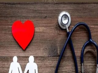 কষ্টের টাকা বাঁচাতে চাইলে স্বাস্থ্য বিমা করান, তবে খেয়াল রাখুন এই বিষয়গুলো