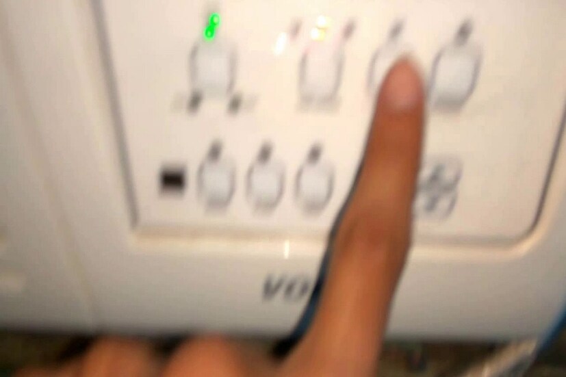 ভোল্টাস ১.৫ টনের ৩ স্টার উইন্ডো এসির (Voltas 1.5 Ton 3 Star Window AC) লঞ্চিং দাম ৩০,৫৯০ টাকা ৷ কিন্তু ফ্লিপকার্টের এই অফারে সলেটি পাওয়া যাচ্ছে ২৭,৪৯৯ টাকা ৷ প্রতীকী ছবি ৷