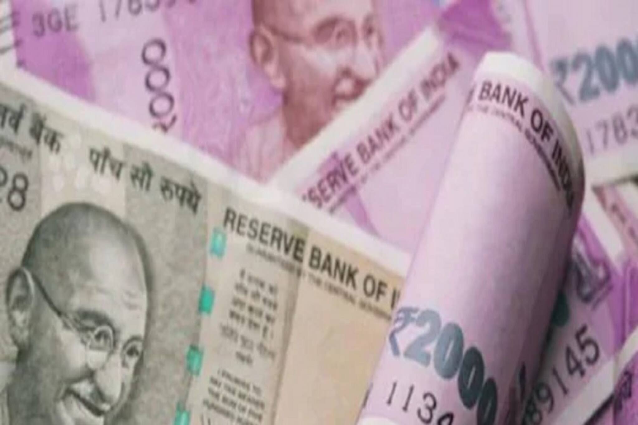 ১ এপ্রিল থেকে ৩০ দিনের সমান গ্র্যাচুইটি মিলবে? জানিয়ে দিলেন শ্রমমন্ত্রী!