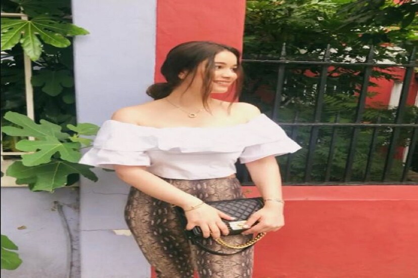 সব মিলিয়ে সুন্দরী সারা-র বাজার নিঃসন্দেহে গরম৷ তবে কার সঙ্গে তাঁর প্রেম তা নিয়ে কোন কথা এখনই বলতে নারাজ কোনও পক্ষই৷ Photo Courtesy- Instagram 