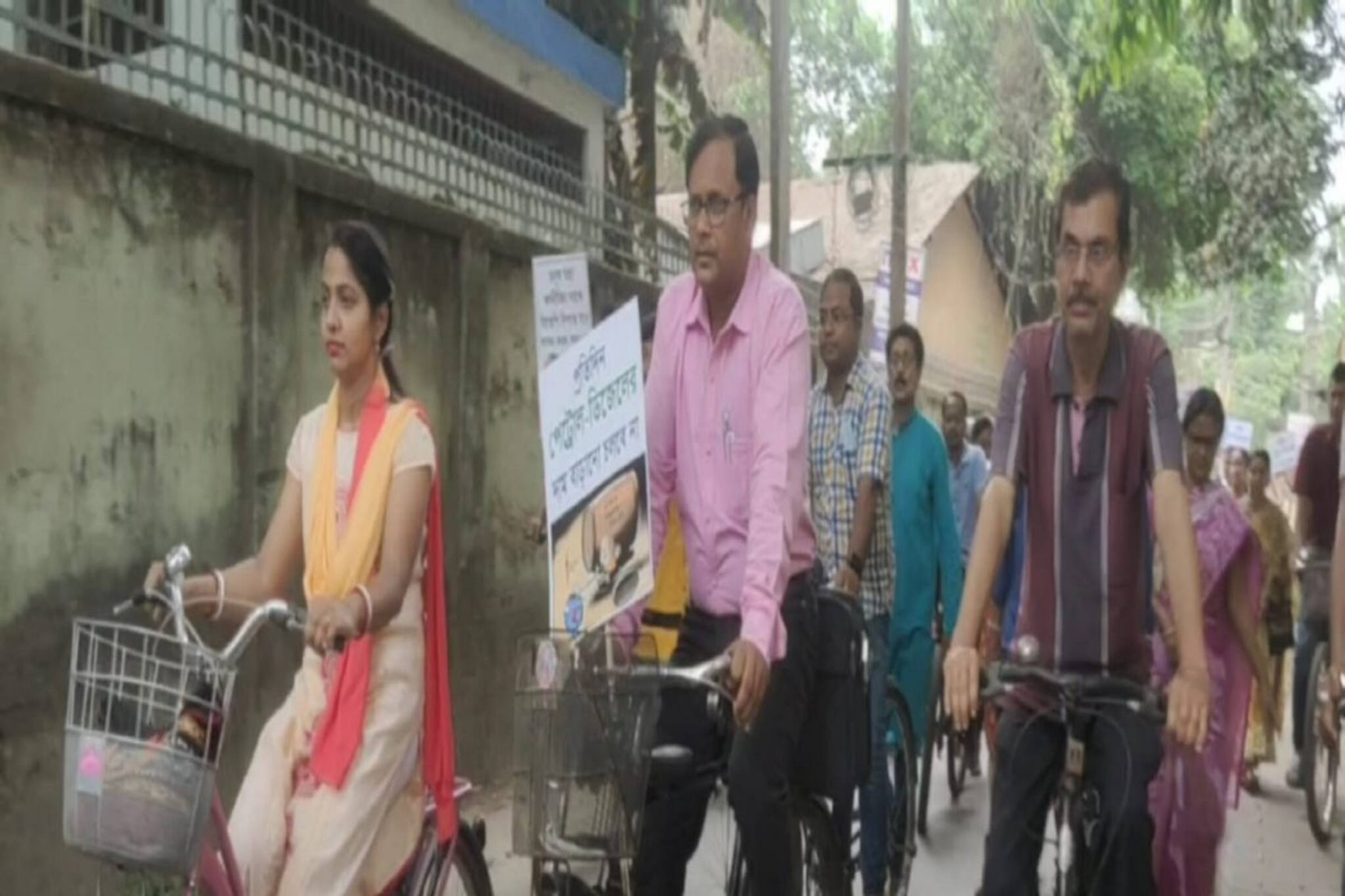 জ্বালানির জ্বালা! তৃণমূল কাউন্সিলররা এবার যে পথ নিলেন, তাজ্জব এলাকাবাসী