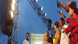 Soham Chakraborty
অনুষ্ঠানে সোহম ও মদন মিত্র। Soham Chakraborty
অনুষ্ঠানে সোহম ও মদন মিত্র।