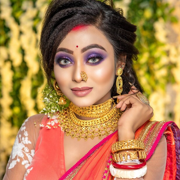 একাধিকবার বিয়ের কনের সাজে নিজেকে মেলে ধরেছেন তিনি