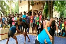 জমিদারি আমলে কুস্তির প্রতিযোগিতা হত নিয়মিত, এখনও হল কুস্তির আসর জমিদারি আমলে কুস্তির প্রতিযোগিতা হত নিয়মিত, এখনও হল কুস্তির আসর