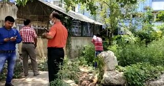 নতুন ভবন তৈরির জায়গা পরিদর্শন করছেন জেলাশাসক সহ স্বাস্থ্য দফতরের কর্তারা
