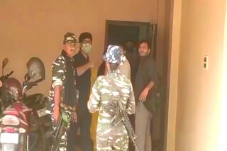 চলছে ইডির অভিযান