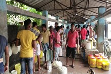 চাহিদা কম হওয়ায় মার খাচ্ছে ছানা ব্যবসা চাহিদা কম হওয়ায় মার খাচ্ছে ছানা ব্যবসা