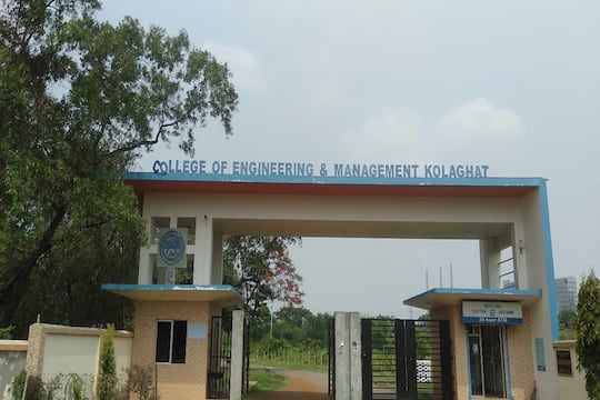 College Of Engineering & Management, Kolaghat gives students of poor ...