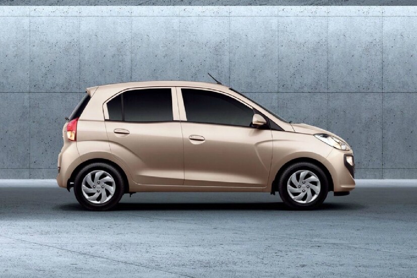 ভারতের বাজারে ব্যাপক জনপ্রিয় হয়েছিল Hyundai Santro. তবে এবার এমন একটি মডেলের ভারতে সফর শেষ হল। ১৯৯৮ সালে ভারতে লঞ্চ হয়েছিল হুন্ডাই-এর এই মডেল। টল বয় ডিজাইন, বড় কেবিন, পাওয়ারফুল ইঞ্জিন এই গাড়িকে জনপ্রিয় করে তুলেছিল। 