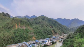 বন্যায় বিপর্যস্ত অসমের রেল পরিষেবা৷ 