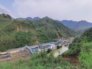 বন্যায় বিপর্যস্ত অসমের রেল পরিষেবা৷ 