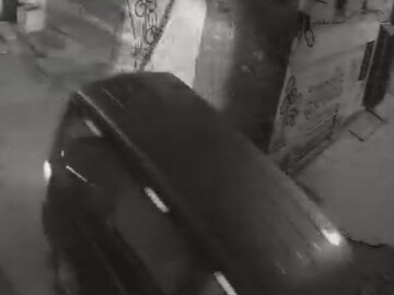 সিসিটিভি ফুটেজে ধরা পড়ল রহস্যময় সেই গাড়ি 