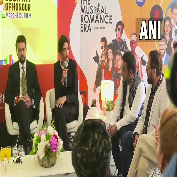মঙ্গলবার অনুরাগ ঠাকুরের সঙ্গে রেড কার্পেট মাতানো ভারতীয় প্রতিনিধি দলও ভারতের এই প্যাভিলিয়ন উদ্বোধনের অনুষ্ঠানে উপস্থিত ছিলেন। শেখর কাপুর, প্রসূন জোশি, রিকি কেজ, তামান্না ভাটিয়া, এ আর রহমান এবং নওয়াজউদ্দিন সিদ্দিকী ছিলেন এই প্রতিনিধিদের অন্যতম। কান চলচ্চিত্র উৎসবের জুরি মেম্বার দীপিকা পাড়ুকোন ভারতীয় প্যাভিলিয়ন উদ্বোধনের বড় আকর্ষণ ছিলেন৷