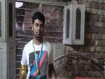 দীপ চক্রবর্তী
