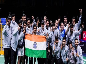  From pm to sports and bollywood fraternity all wishes indian badminton team