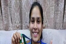 চার বছরে জানতে পারেন মেয়ে বধির! শ্রেয়া সিঙ্গলা সোনার মেডেল পেলেন ব্যাডমিন্টনে চার বছরে জানতে পারেন মেয়ে বধির! শ্রেয়া সিঙ্গলা সোনার মেডেল পেলেন ব্যাডমিন্টনে