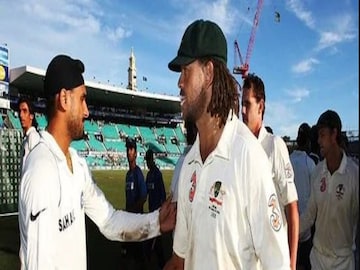 Monkeygate scandal case accused Harbhajan Singh pay tribute to late Andrew Symonds -Photo Courtesy- Twitter