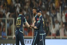 বল হাতে তুলে নিলেন বাটলার, সঞ্জুর উইকেট! ফাইনালে হার্দিক পুরো আগুন
