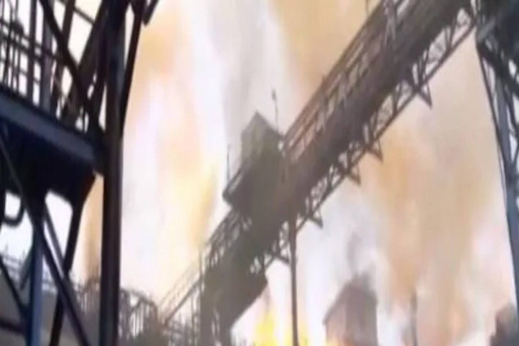 সাত সকালেই জামশেদপুরের টাটা স্টিল কারখানায় বিস্ফোরণ, আহত দুই শ্রমিক