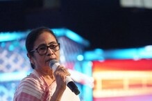 'গ্রেট ইন্ডিয়ান লুঠ!' রান্নার গ্যাসের মূল্যবৃদ্ধি নিয়ে কেন্দ্রকে আক্রমণ মমতার 'গ্রেট ইন্ডিয়ান লুঠ!' রান্নার গ্যাসের মূল্যবৃদ্ধি নিয়ে কেন্দ্রকে আক্রমণ মমতার