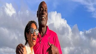 ভিভ রিচার্ডসের সঙ্গে মাসাবা ভিভ রিচার্ডসের সঙ্গে মাসাবা